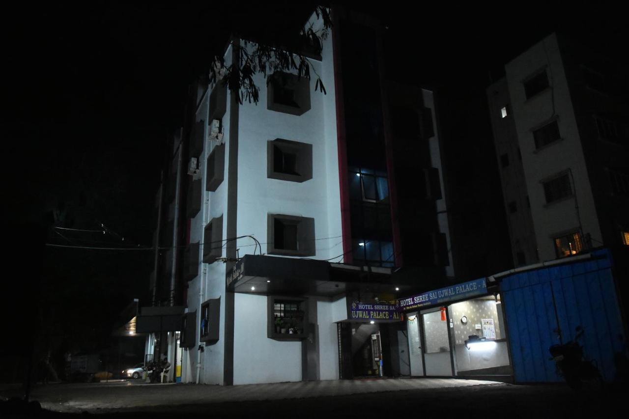 Hotel Temple Sai شيردي المظهر الخارجي الصورة