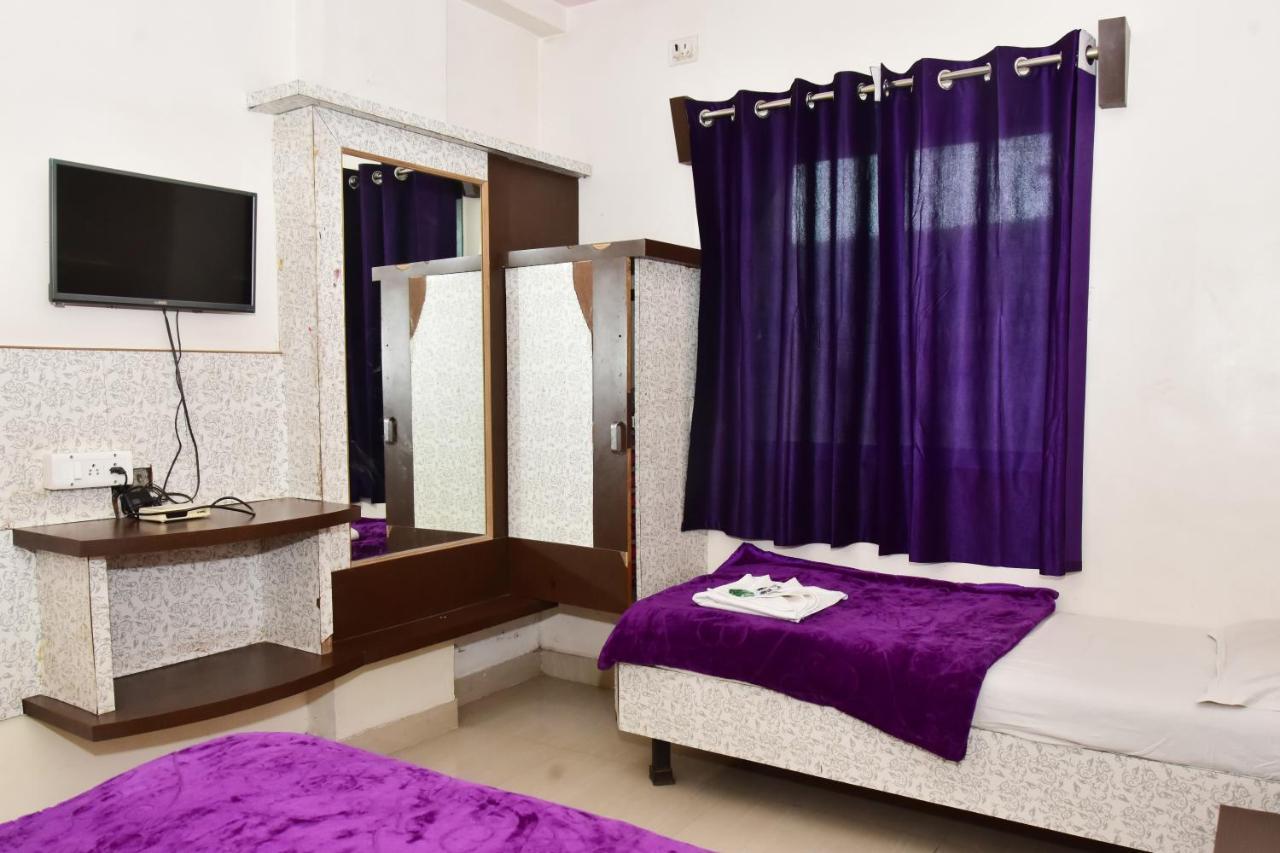 Hotel Temple Sai شيردي المظهر الخارجي الصورة